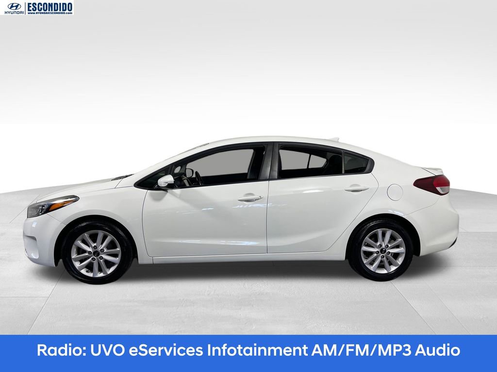 Used 2017 Kia Forte S image 2