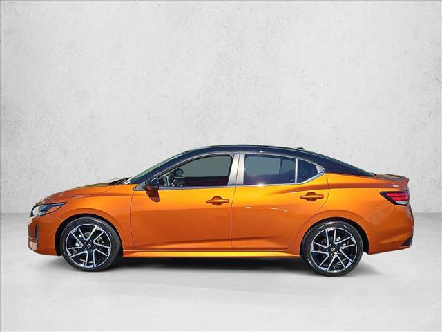 Used 2025 Nissan Sentra SR w/ SR Premium Package FWD image 9