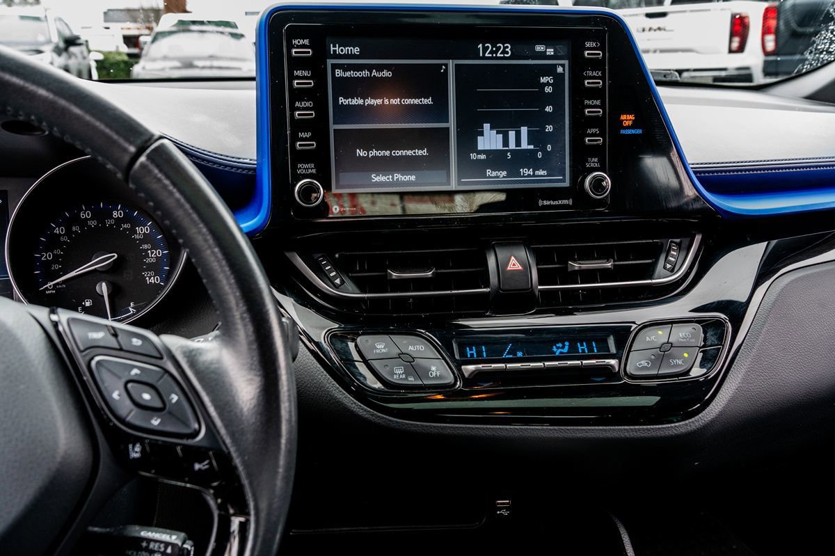 Used 2021 Toyota C-HR XLE image 30