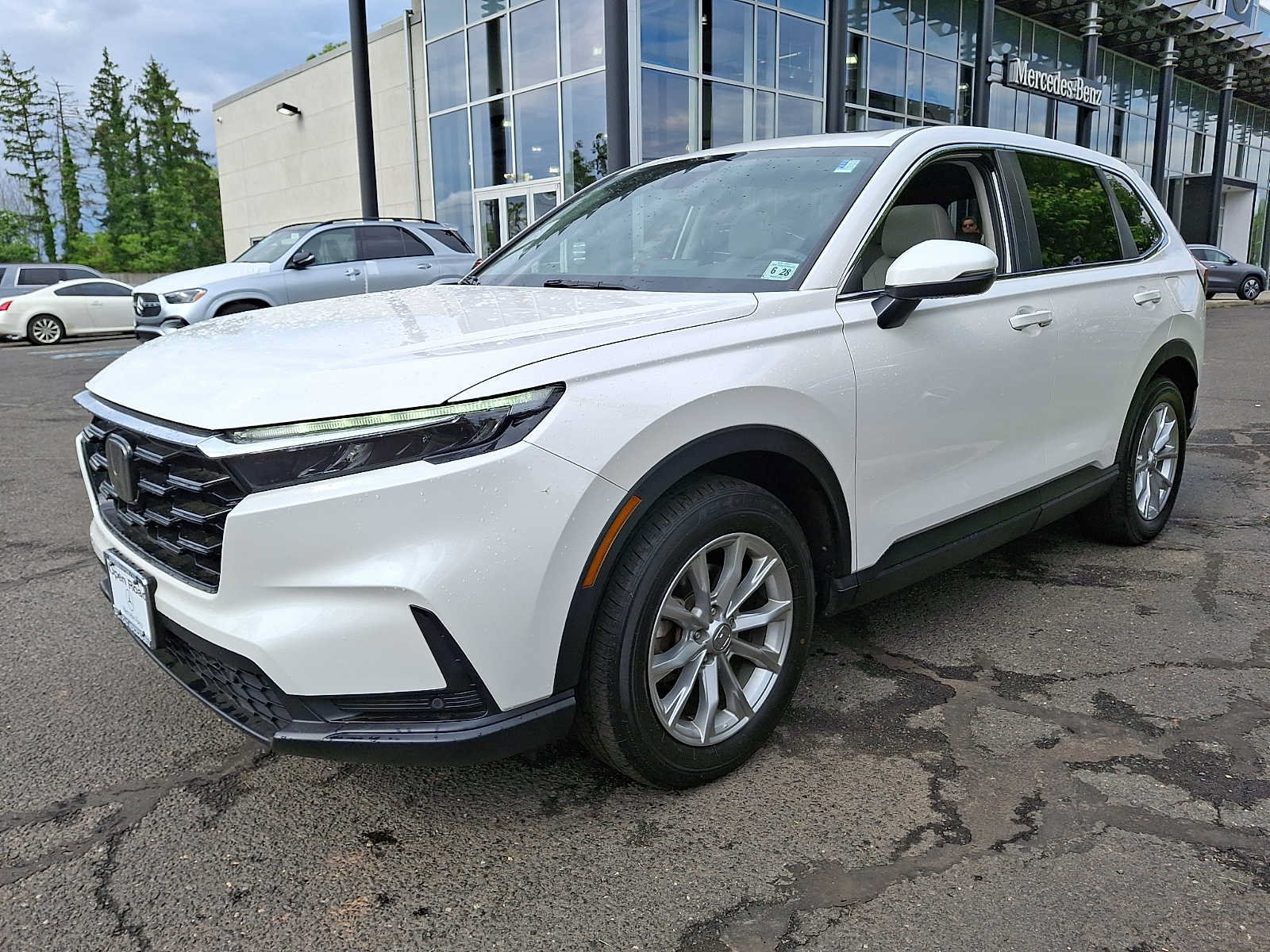 Used 2023 Honda CR-V EX-L image 3
