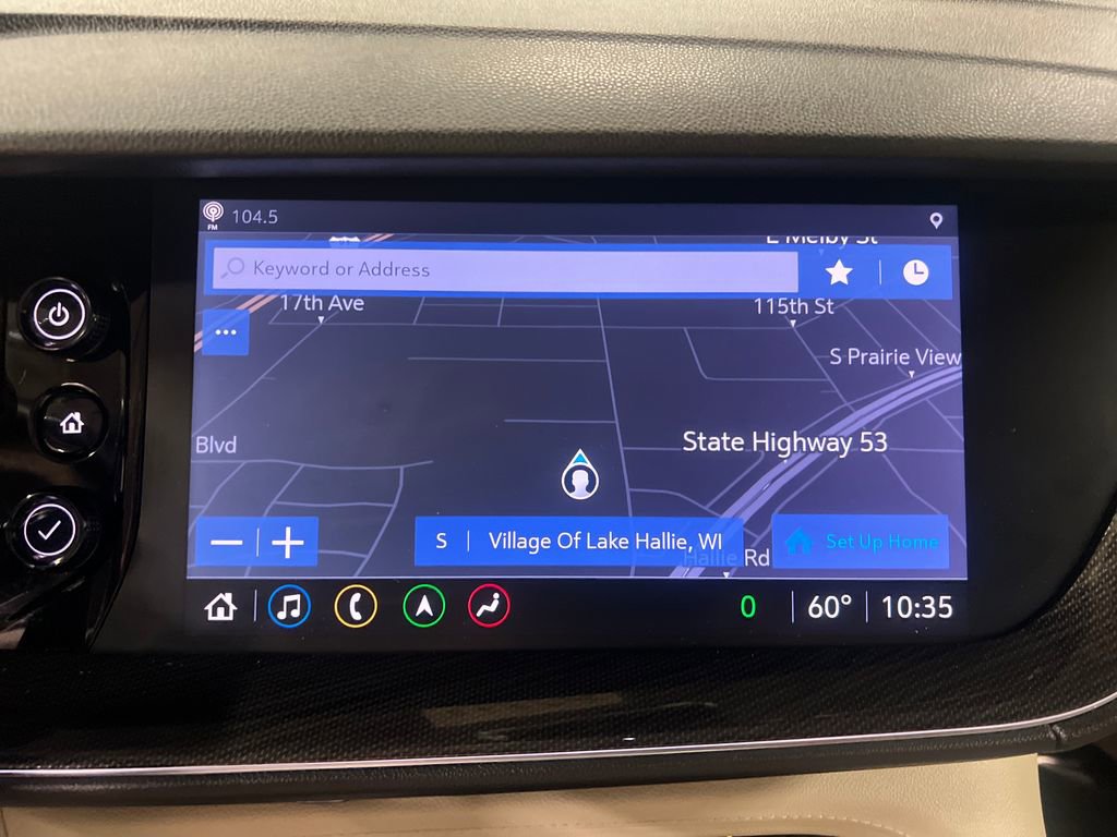 Certified 2021 Buick Envision Essence w/ Technology Package I AWD/4WD image 24