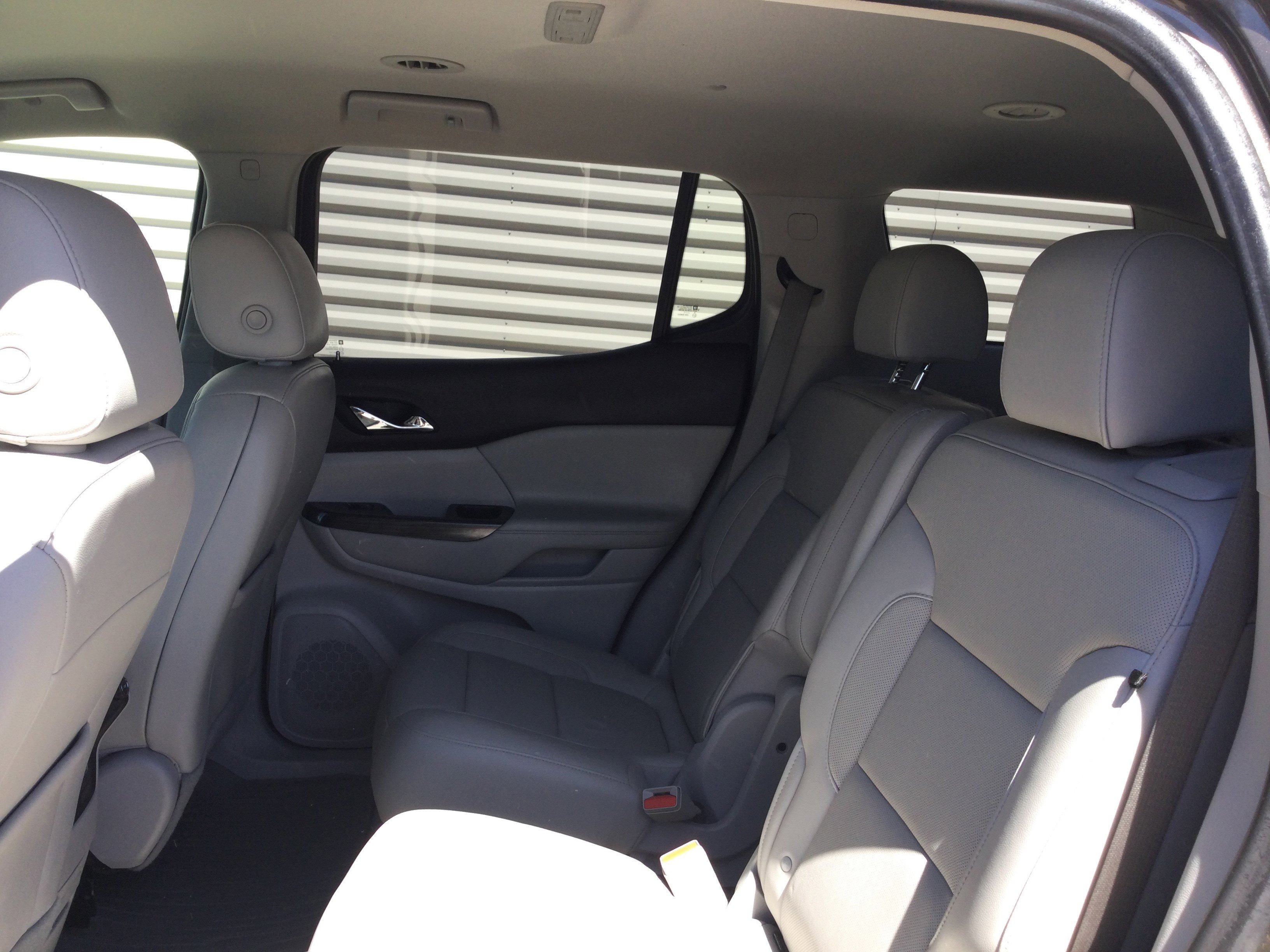 Used 2020 GMC Acadia SLT image 7