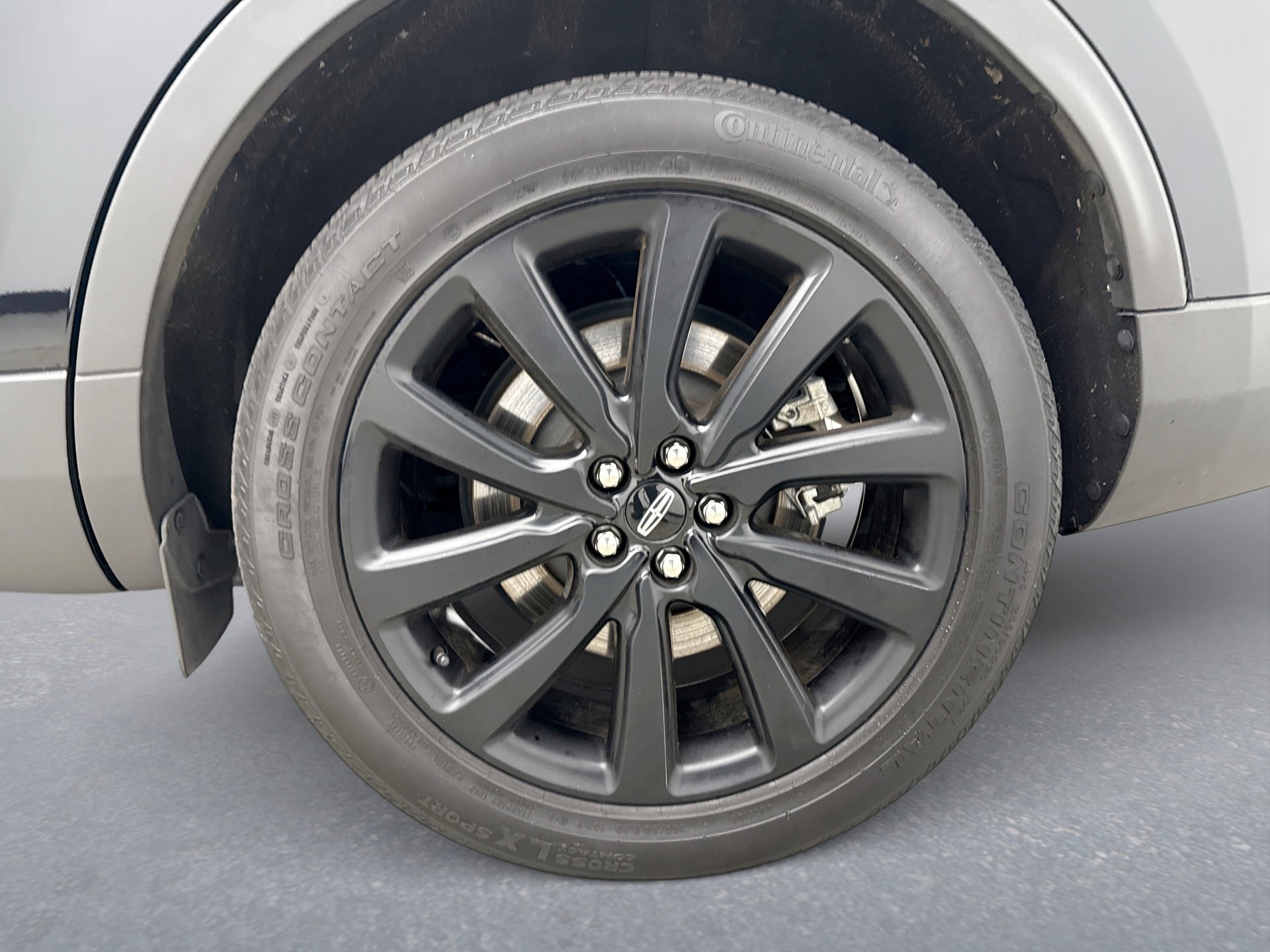 Used 2023 Lincoln Nautilus Reserve w/ Equipment Group 201A image 21