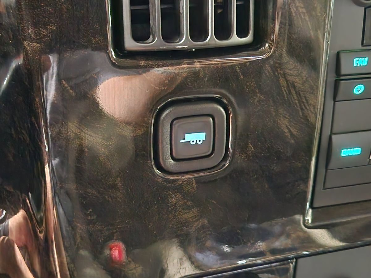 Used 2015 Chevrolet Express 2500 image 40
