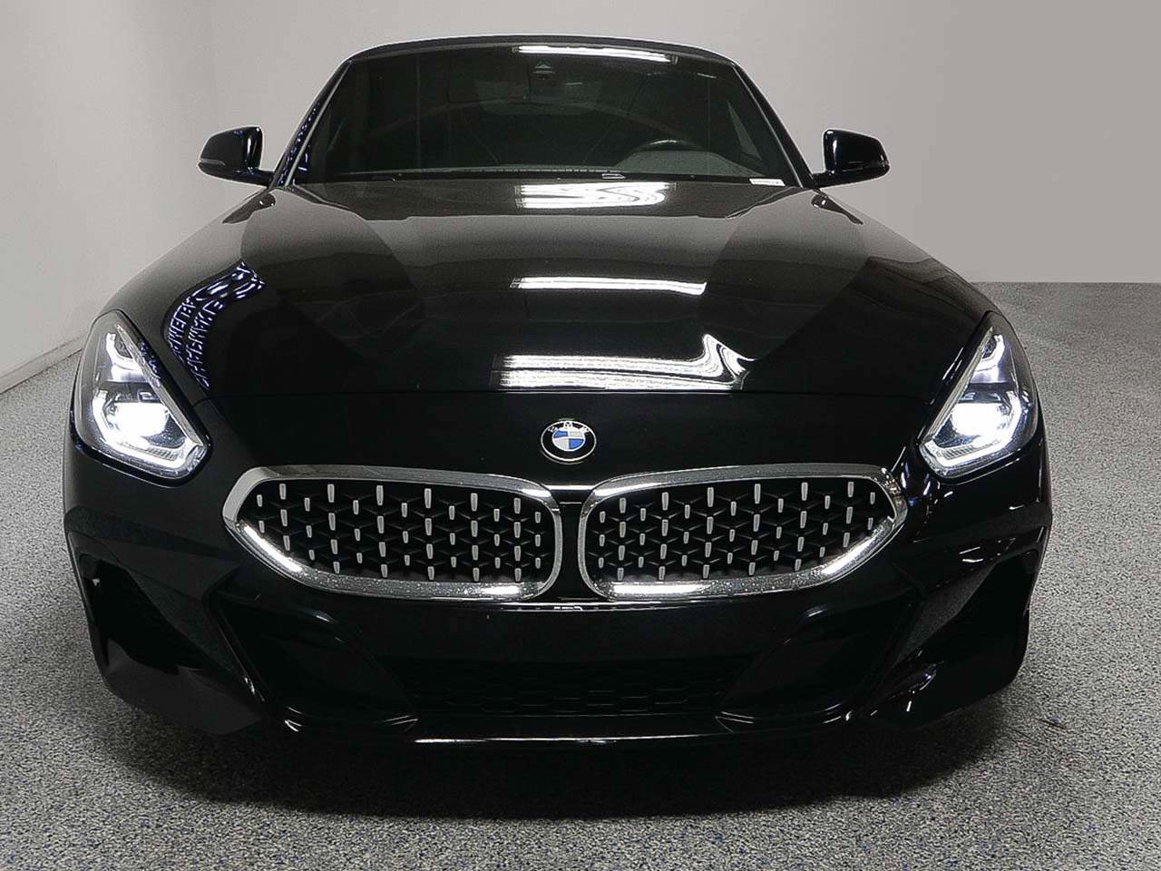 Used 2019 BMW Z4 sDrive30i w/ M Sport Package image 4