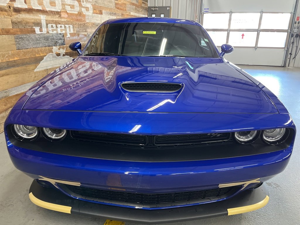 Used 2022 Dodge Challenger R/T w/ Blacktop Package image 8