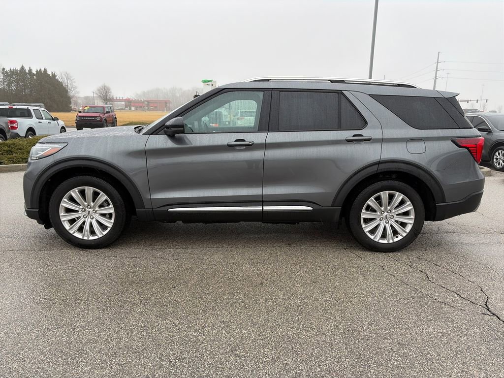 Used 2025 Ford Explorer Platinum w/ LUX Leather Package AWD/4WD image 4