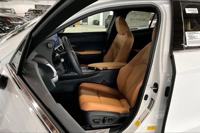 New 2026 Lexus UX 300h AWD image 9