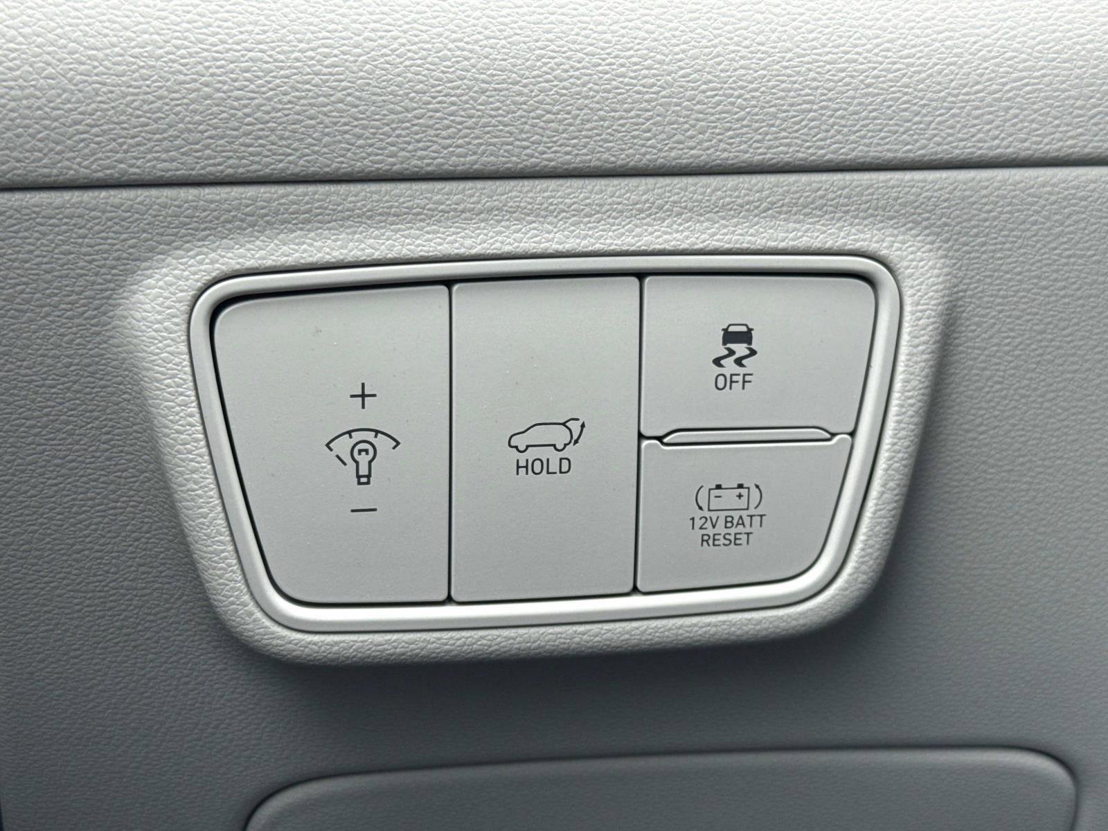 Used 2024 Hyundai Tucson Limited image 13