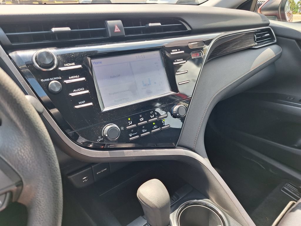 Used 2019 Toyota Camry LE w/ Convenience Package FWD image 14