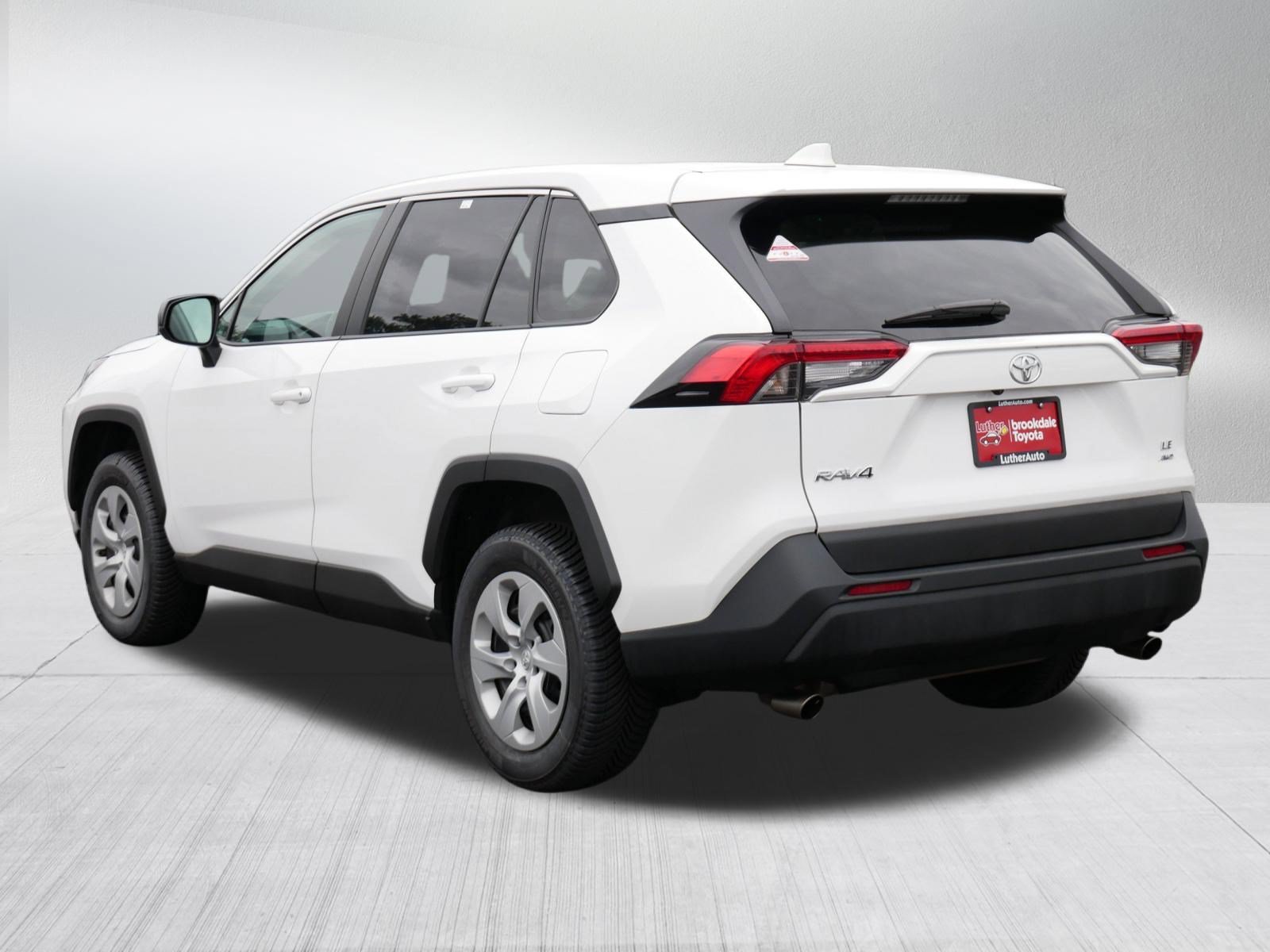 Certified 2025 Toyota RAV4 LE AWD/4WD image 5