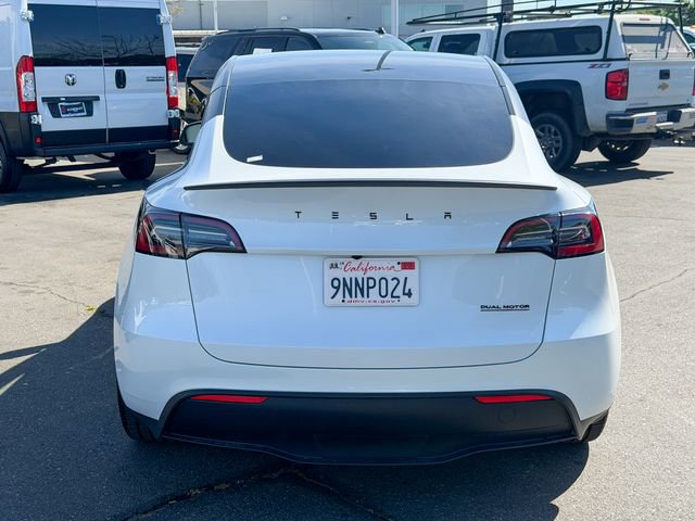 Used 2024 Tesla Model Y Performance image 8