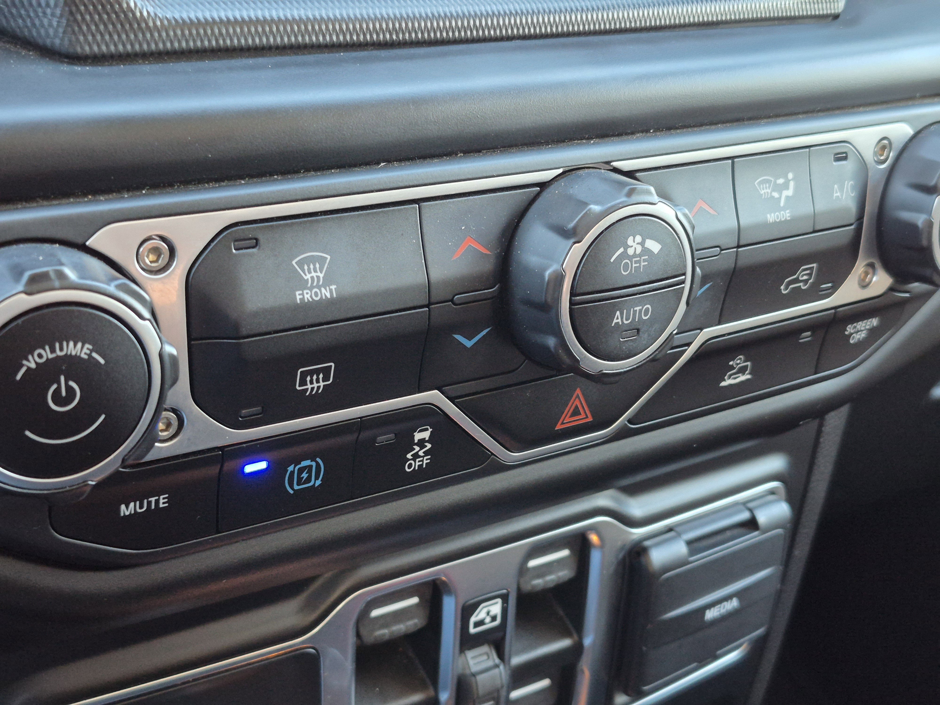 Used 2023 Jeep Wrangler Sahara 4xe image 23