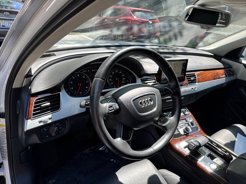 Used 2013 Audi A8 3.0T w/ Convenience Pkg AWD/4WD image 17