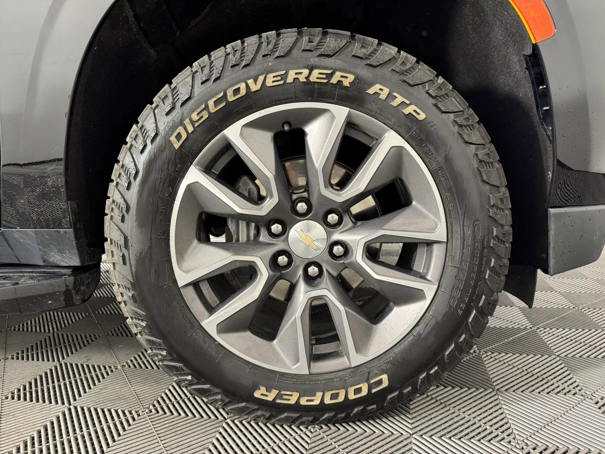 Used 2023 Chevrolet Tahoe LS AWD/4WD image 48