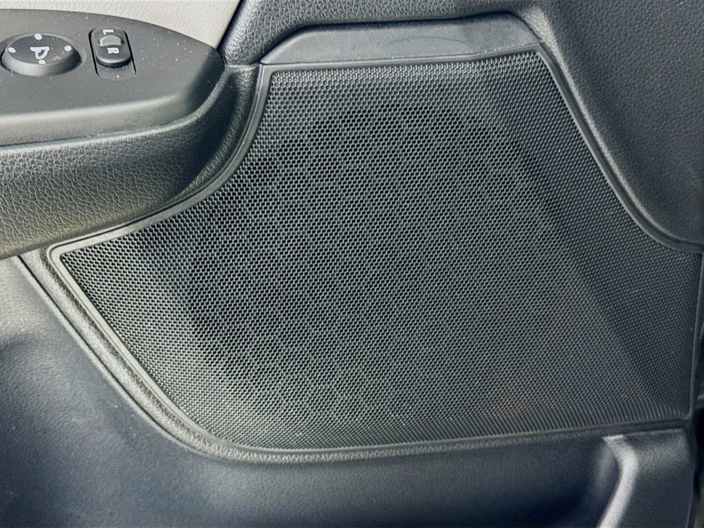 Used 2019 Honda CR-V Touring image 25
