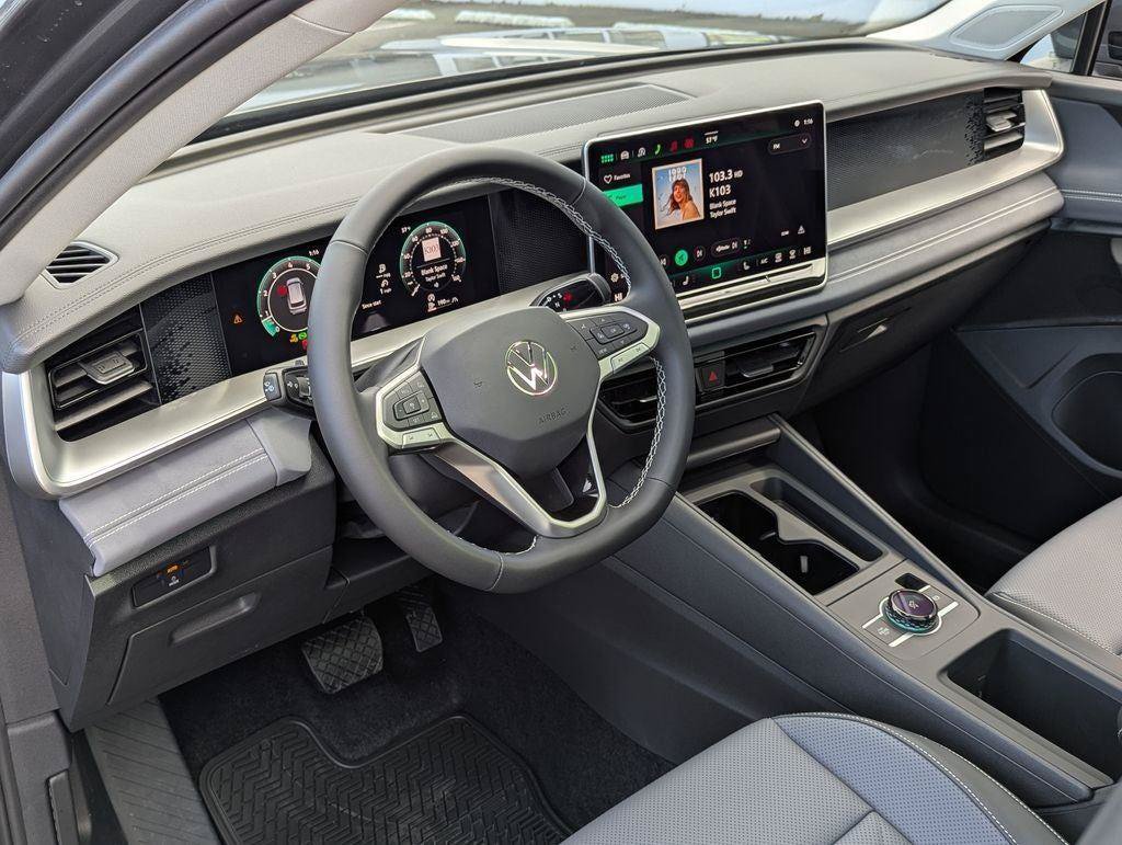 New 2026 Volkswagen Tiguan SE AWD/4WD image 12
