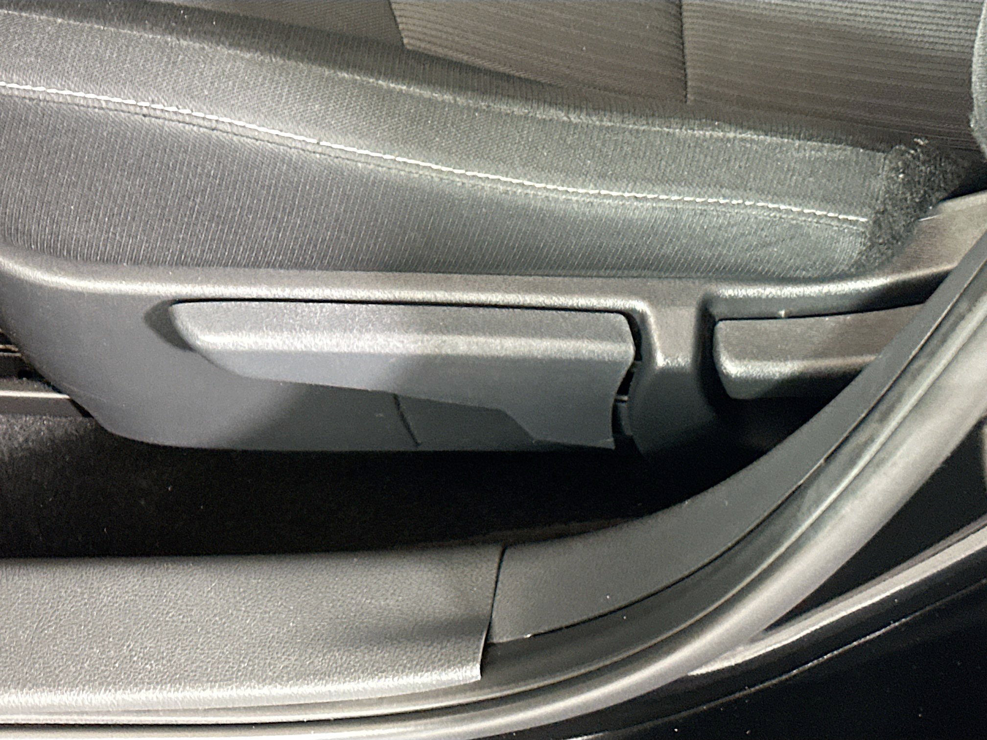 Used 2023 Nissan Sentra SV FWD image 13