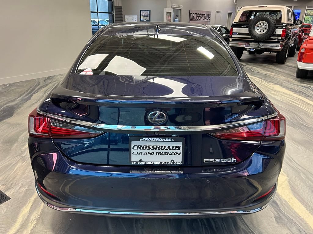 Used 2019 Lexus ES 300h w/ Premium Package FWD image 31