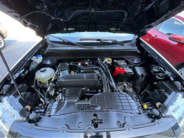 Used 2025 Ford Maverick Lobo image 40