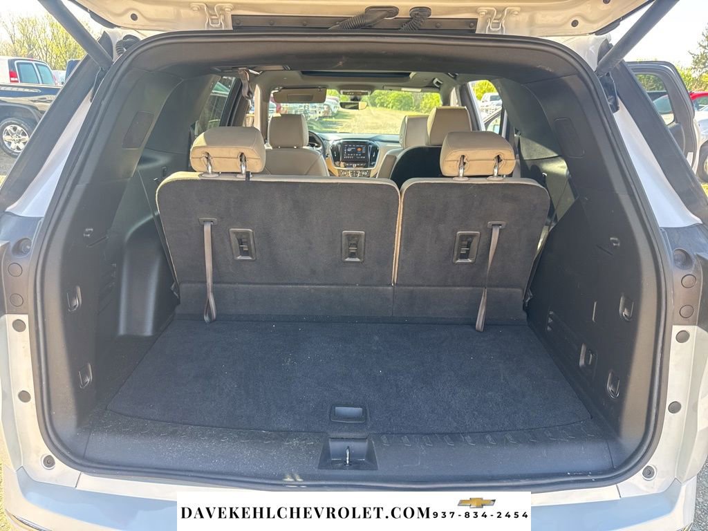 Used 2023 Chevrolet Traverse Premier AWD/4WD image 38