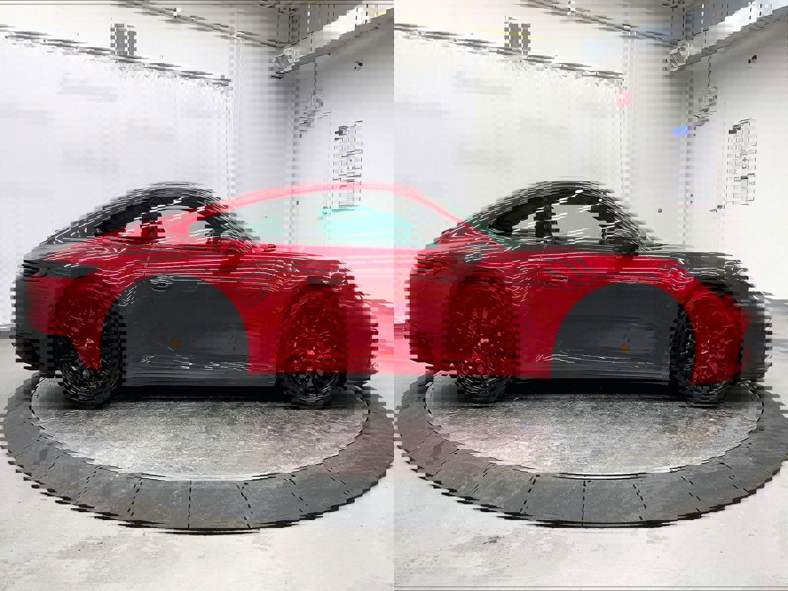 Certified 2024 Porsche 911 Carrera 4 GTS image 8