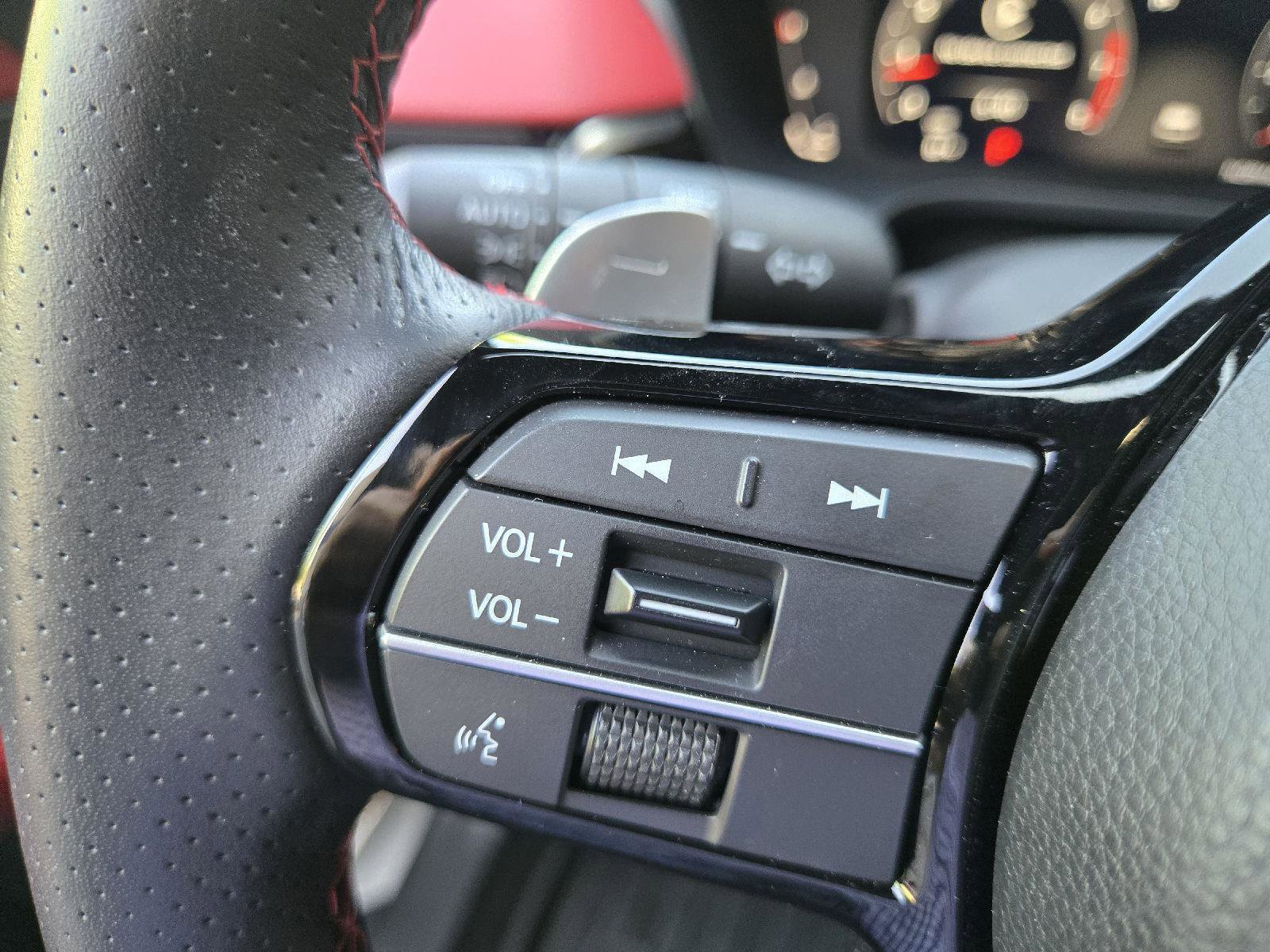 Certified 2025 Acura ADX A-Spec FWD image 32