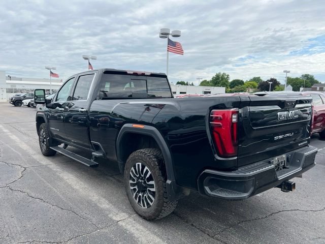 Used 2024 GMC Sierra 3500 Denali Ultimate AWD/4WD image 3