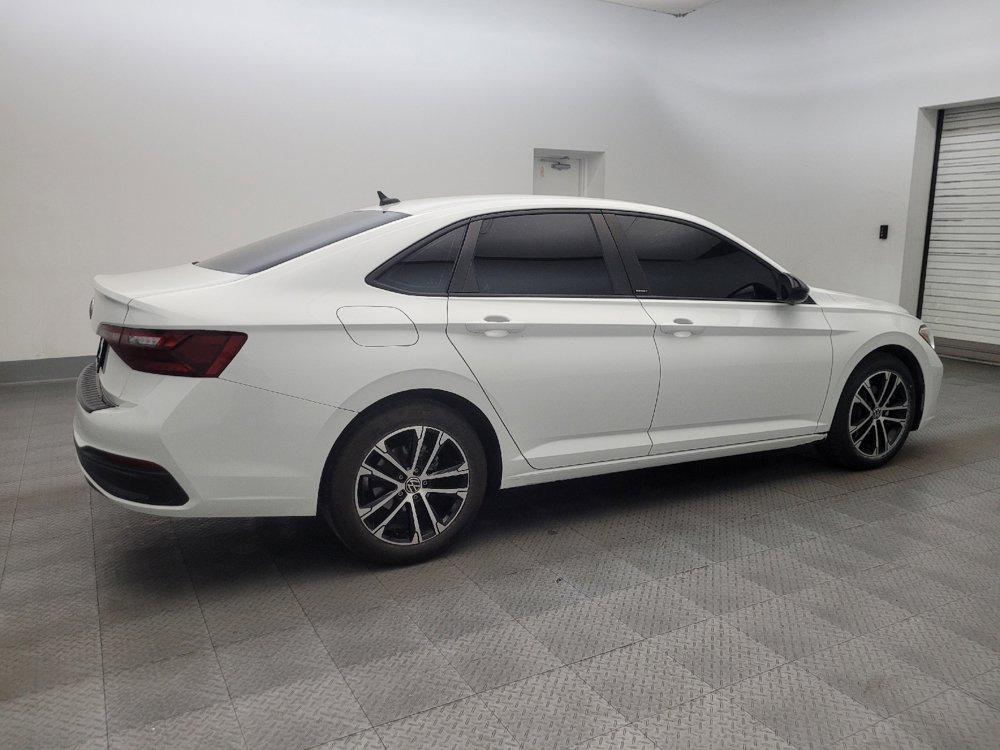 Used 2024 Volkswagen Jetta Sport FWD image 10