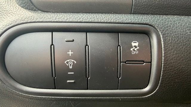 Used 2017 Kia Forte LX w/ LX Popular Package FWD image 12