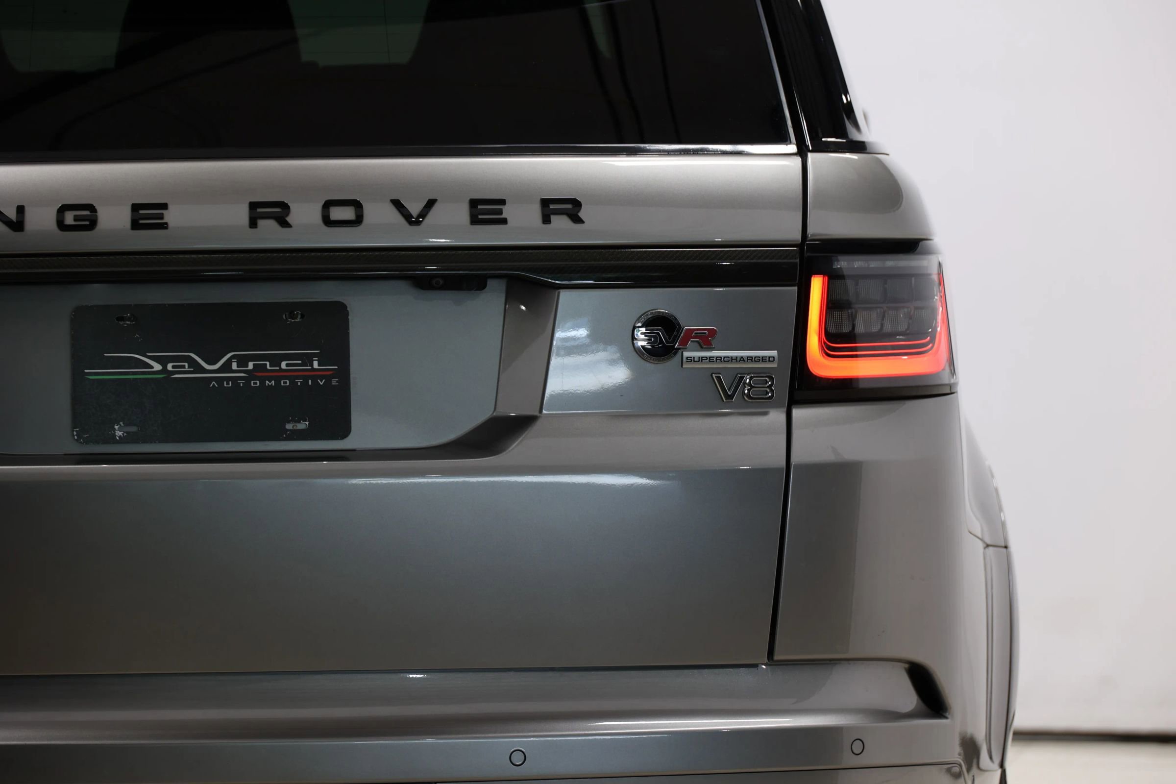 Used 2020 Land Rover Range Rover Sport SVR image 57