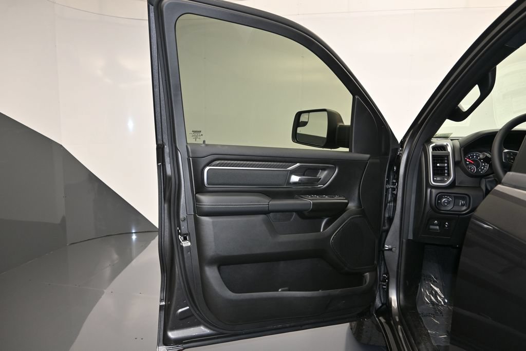 New 2026 RAM 1500 Big Horn AWD/4WD image 10