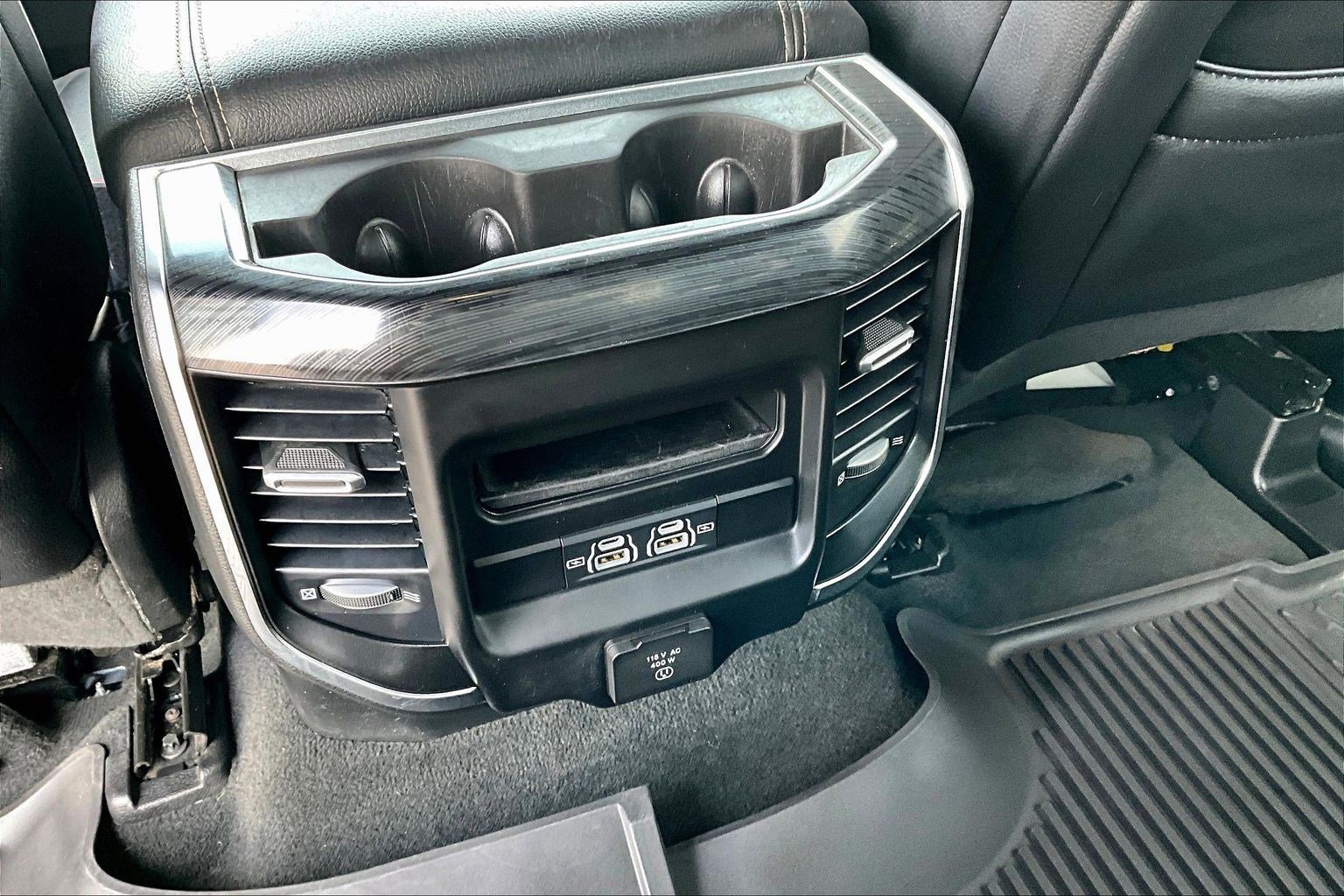 Used 2023 RAM 1500 Laramie AWD/4WD image 10