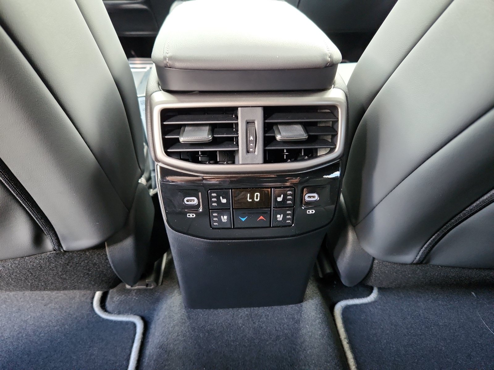 New 2026 Lexus RX 500h F Sport w/ Convenience Package AWD/4WD image 18