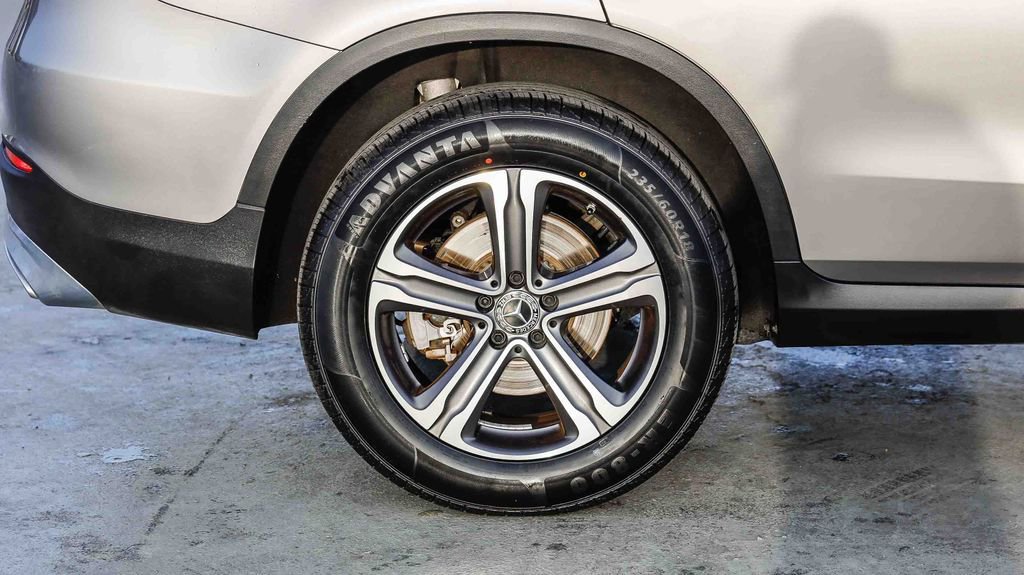 Used 2019 Mercedes-Benz GLC 300 image 12