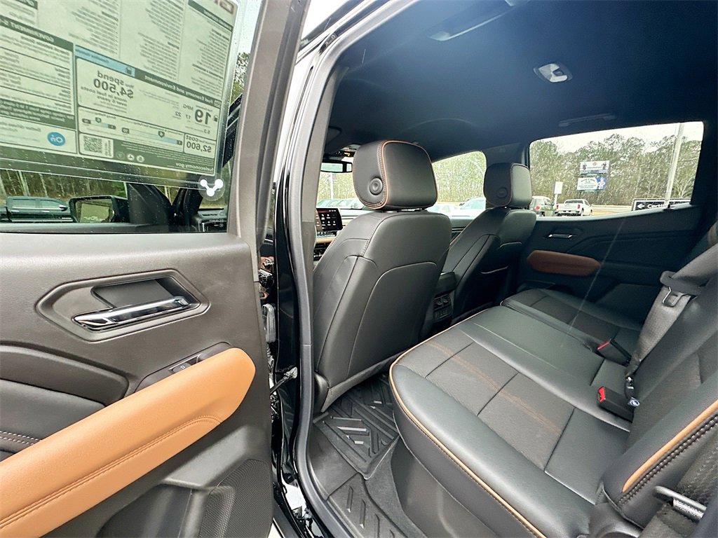 New 2026 GMC Canyon AT4 image 17