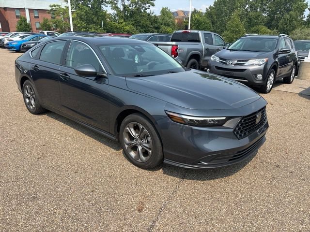 Used 2024 Honda Accord EX image 2