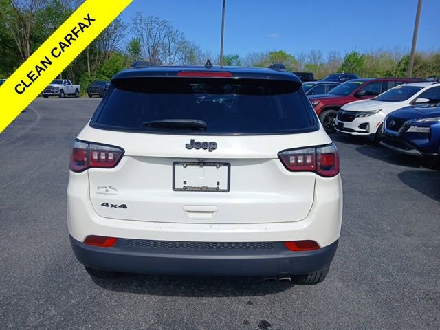 Used 2018 Jeep Compass Latitude AWD/4WD image 5