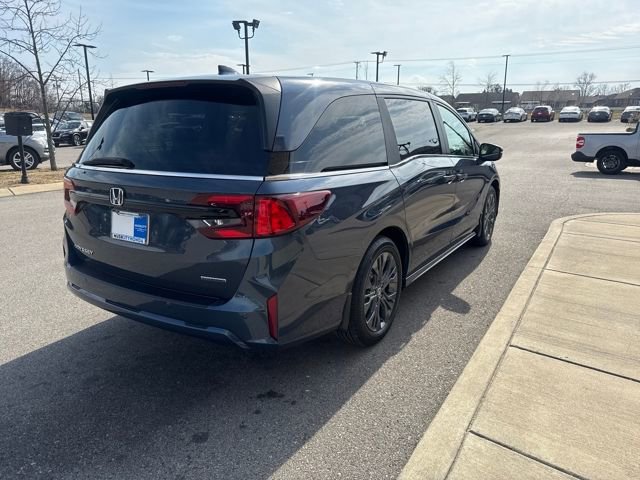 New 2026 Honda Odyssey Touring image 4