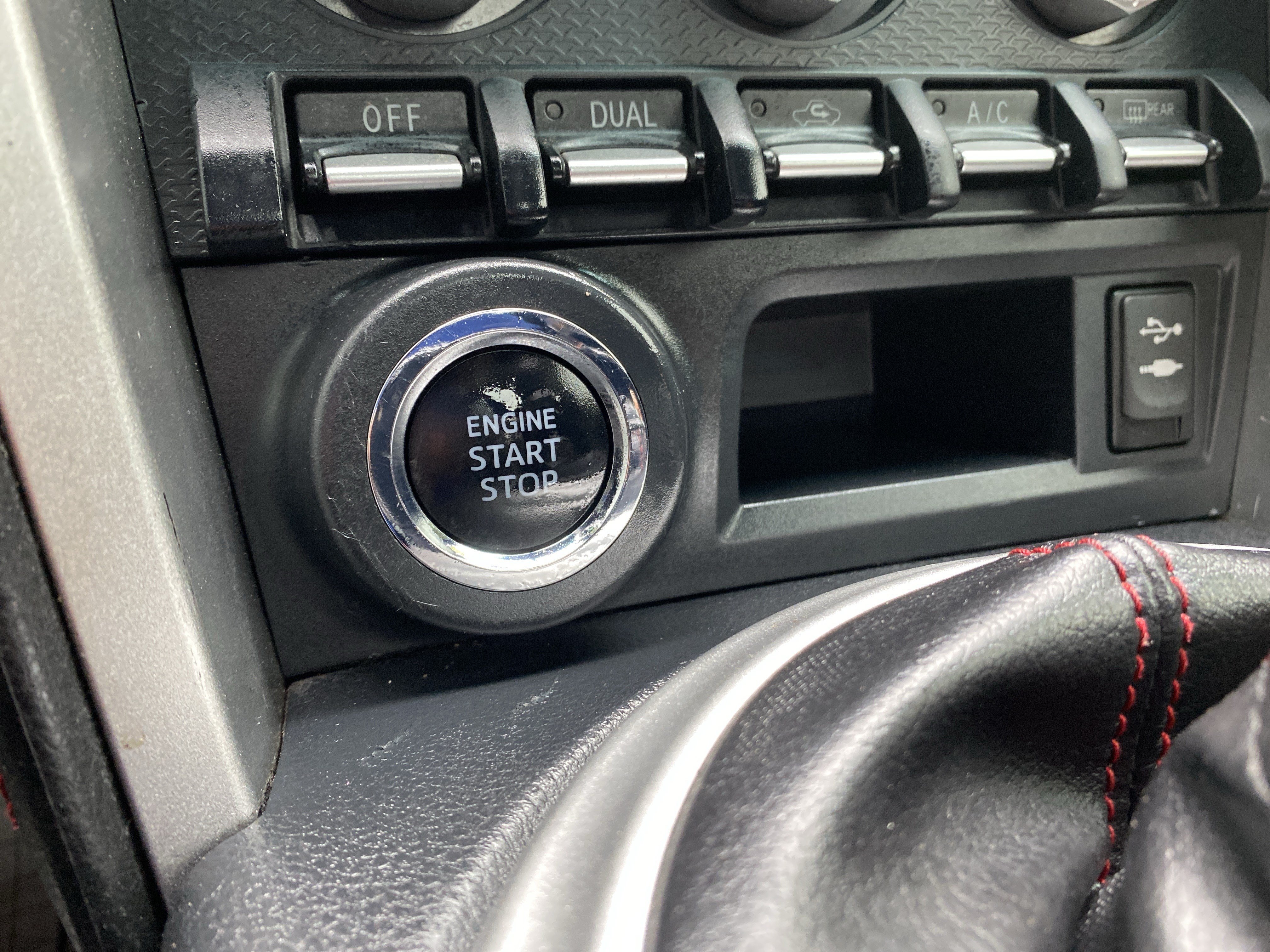 Used 2016 Subaru BRZ Limited w/ Popular Package #6 RWD image 40
