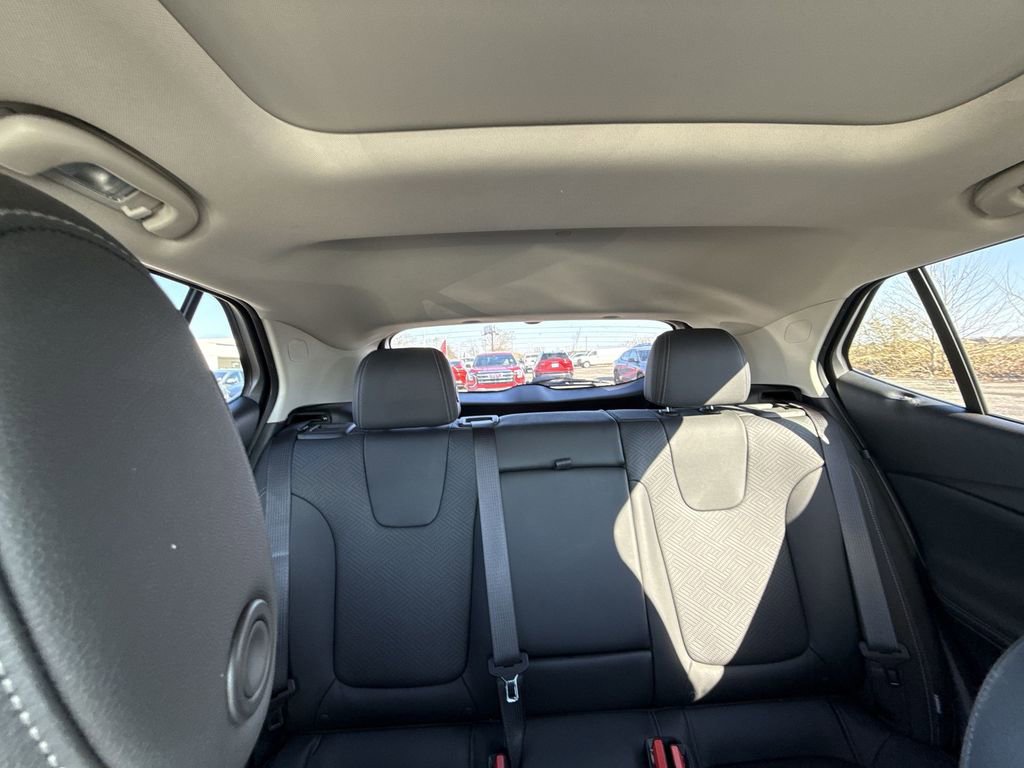 Certified 2020 Buick Encore GX Essence w/ Experience Buick Package image 28