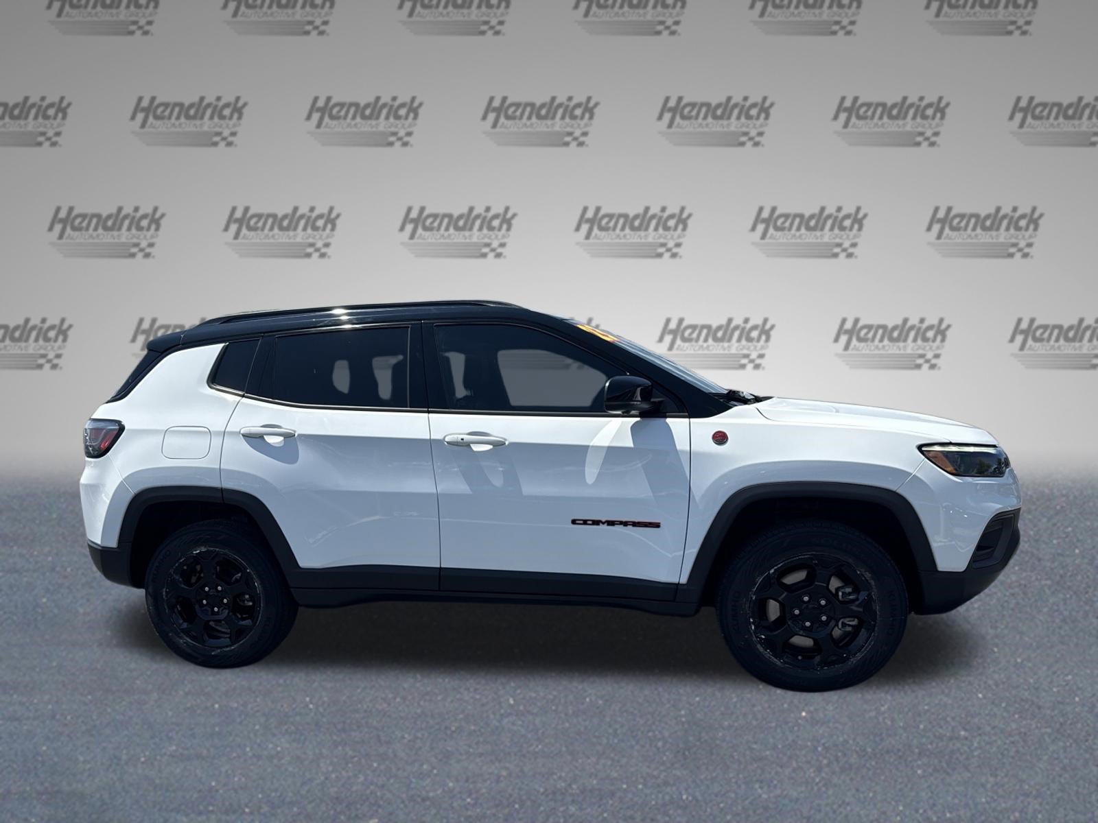 Used 2023 Jeep Compass Trailhawk w/ Trailhawk Elite Group AWD/4WD image 10