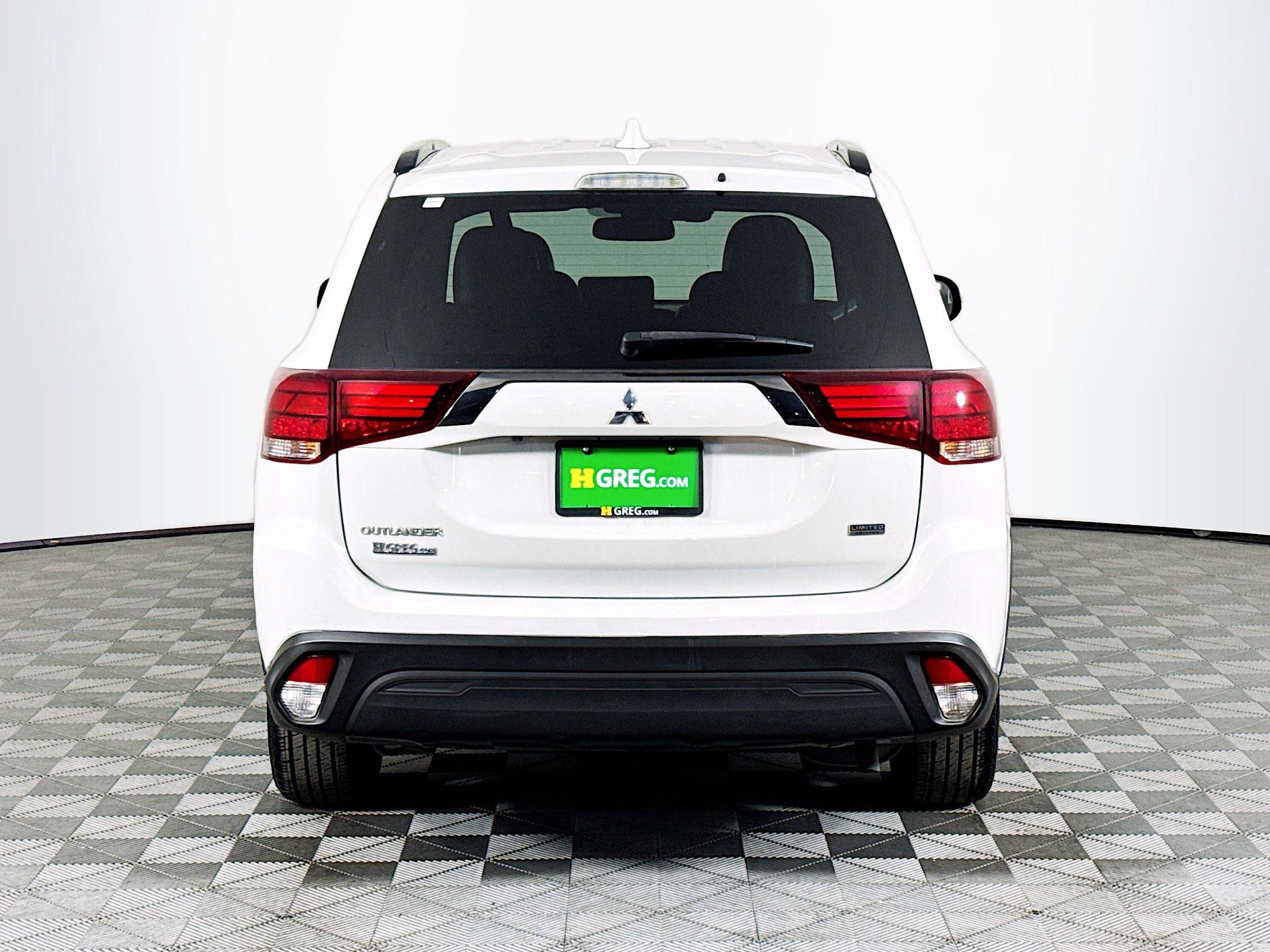 Used 2020 Mitsubishi Outlander LE image 8