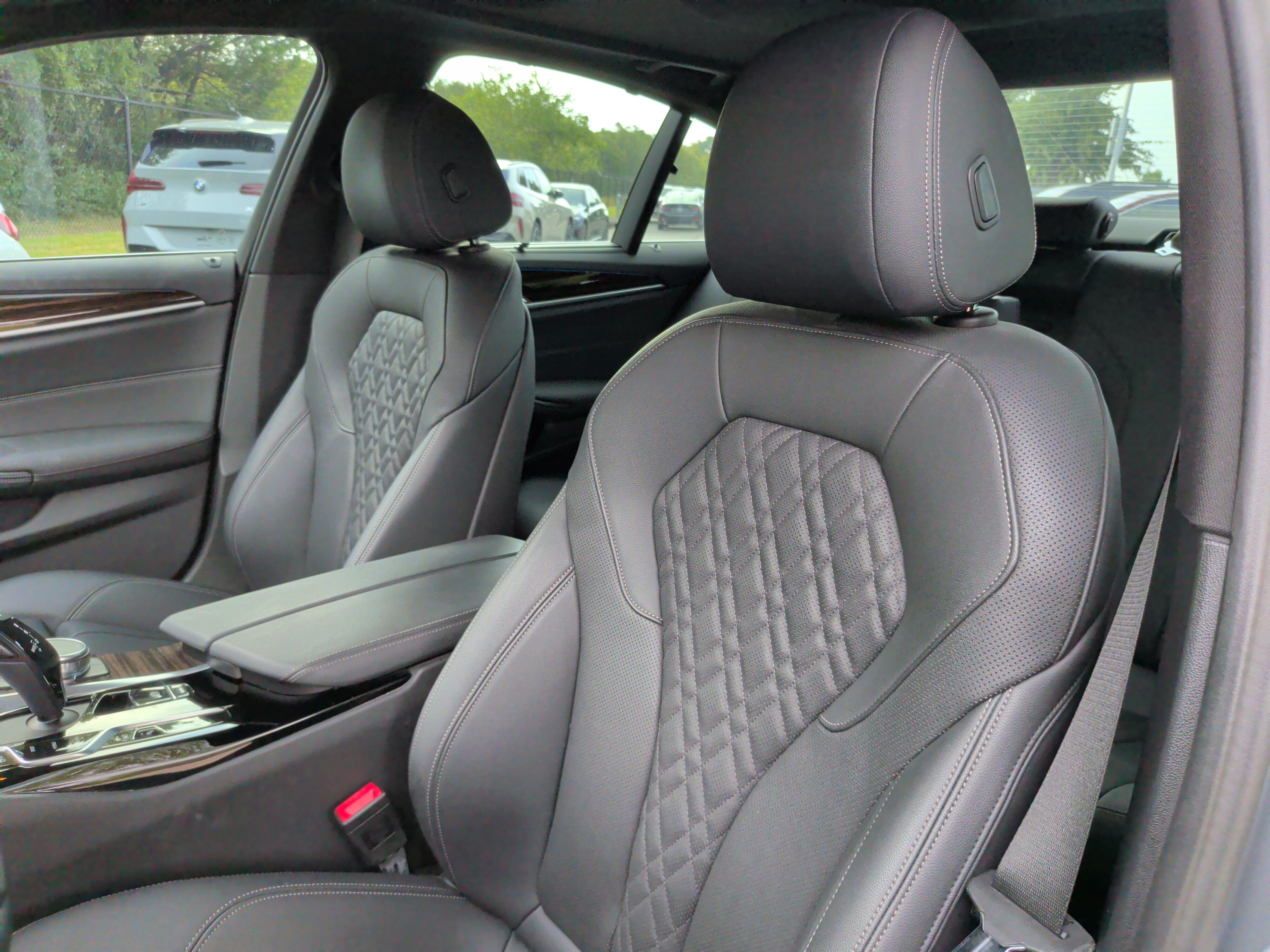 Used 2023 BMW 530e w/ Executive Package RWD image 25