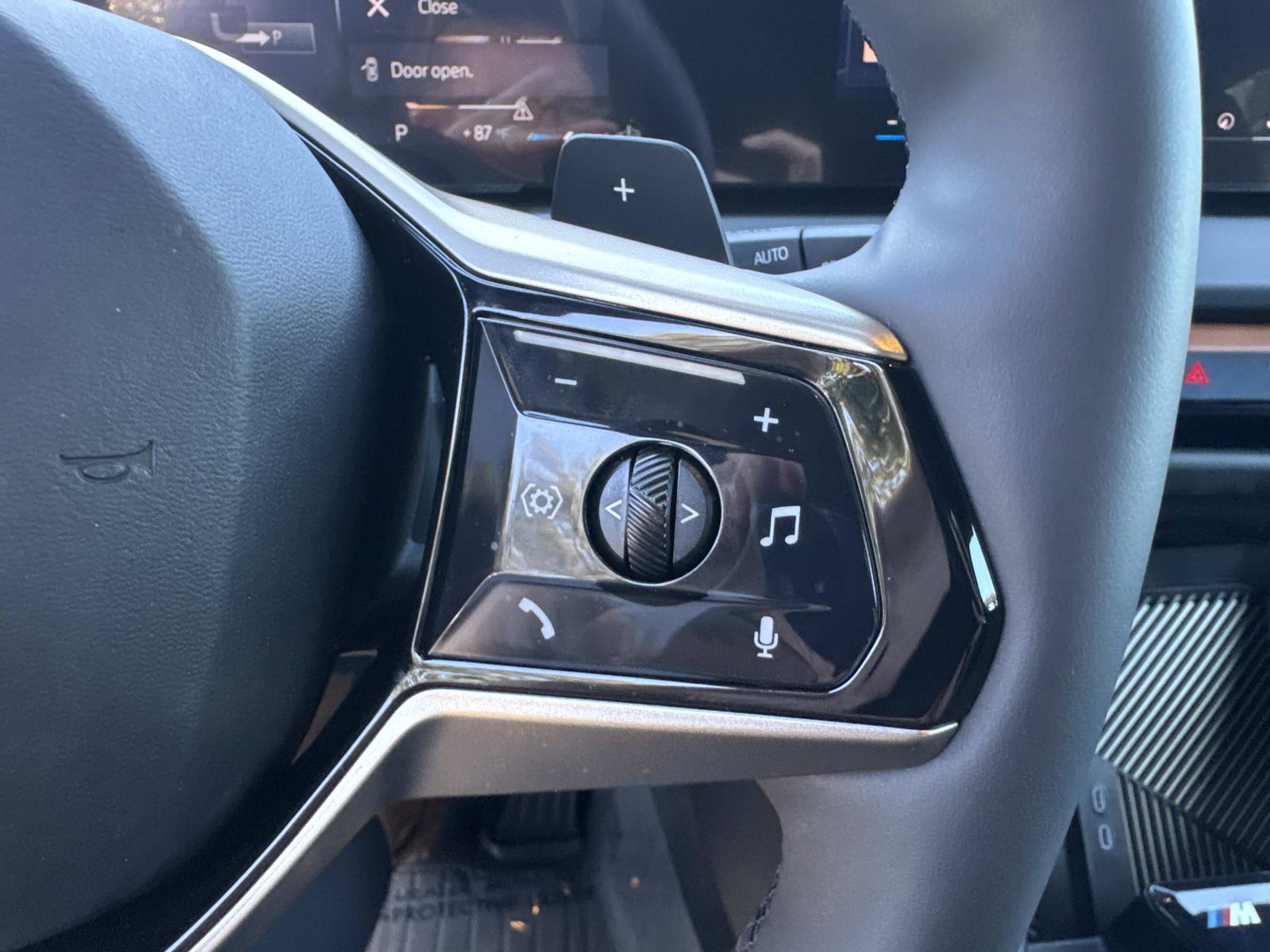 Certified 2025 BMW X3 xDrive30i w/ Premium Package image 26