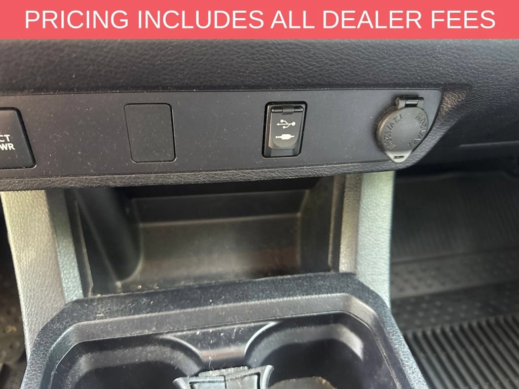 Used 2017 Toyota Tacoma SR5 w/ Tow Package AWD/4WD image 6