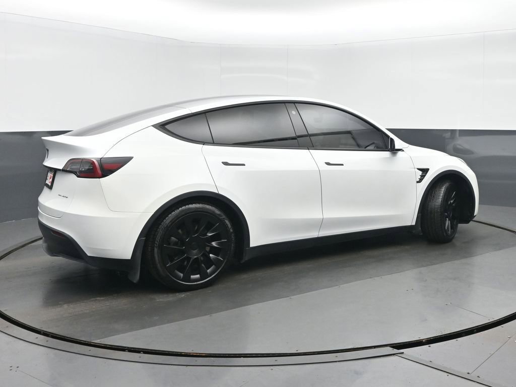 Used 2023 Tesla Model Y Long Range AWD/4WD image 3