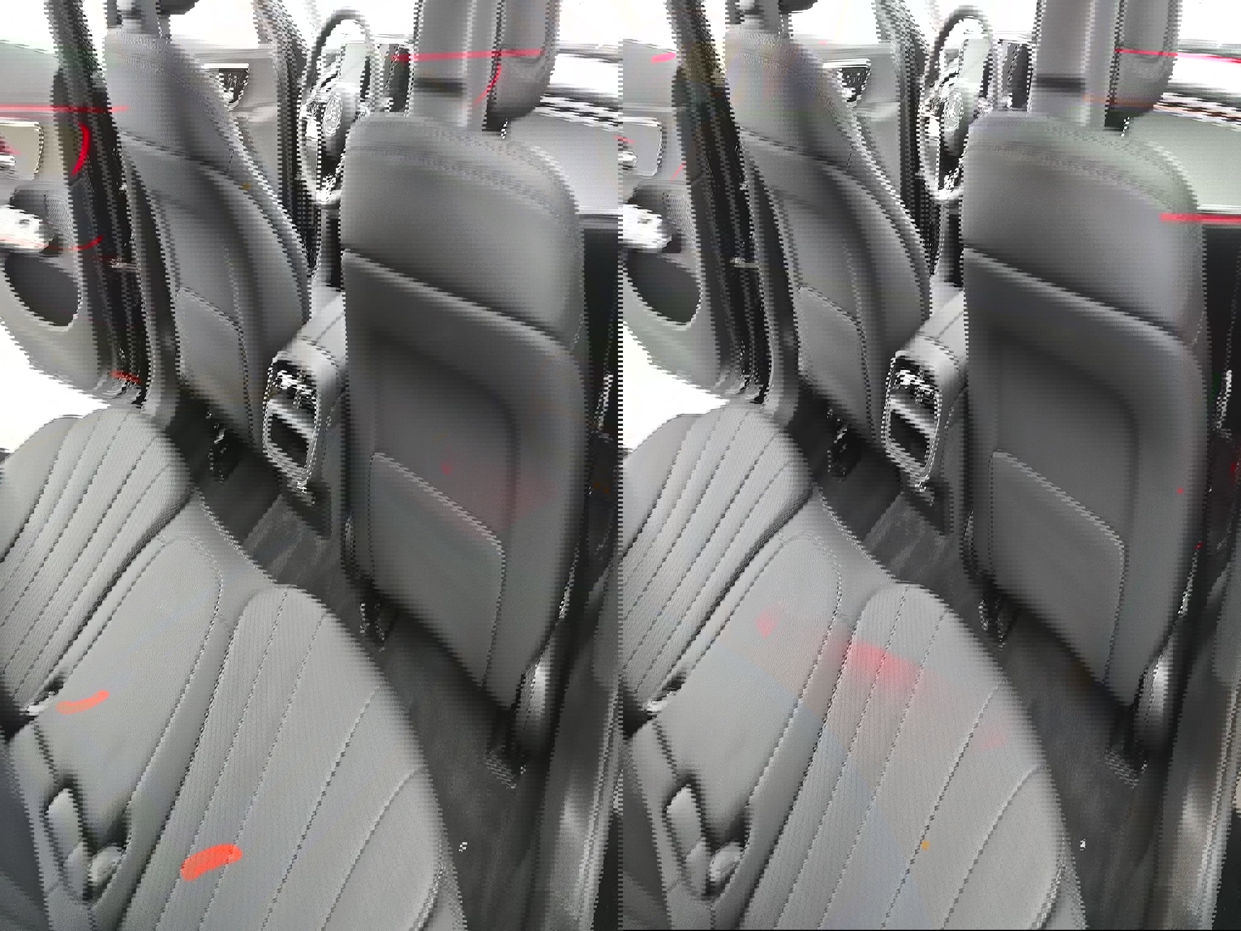 Used 2025 Mercedes-Benz E 350 4MATIC Sedan image 11