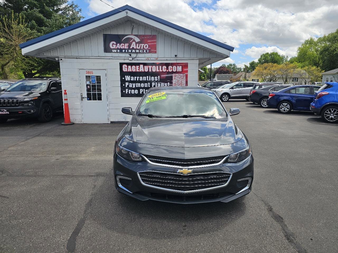 Used 2016 Chevrolet Malibu LT FWD image 2