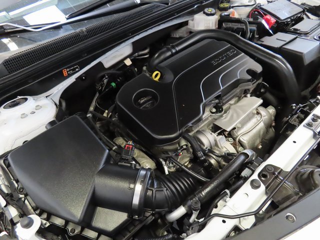 Used 2023 Chevrolet Malibu LT image 36